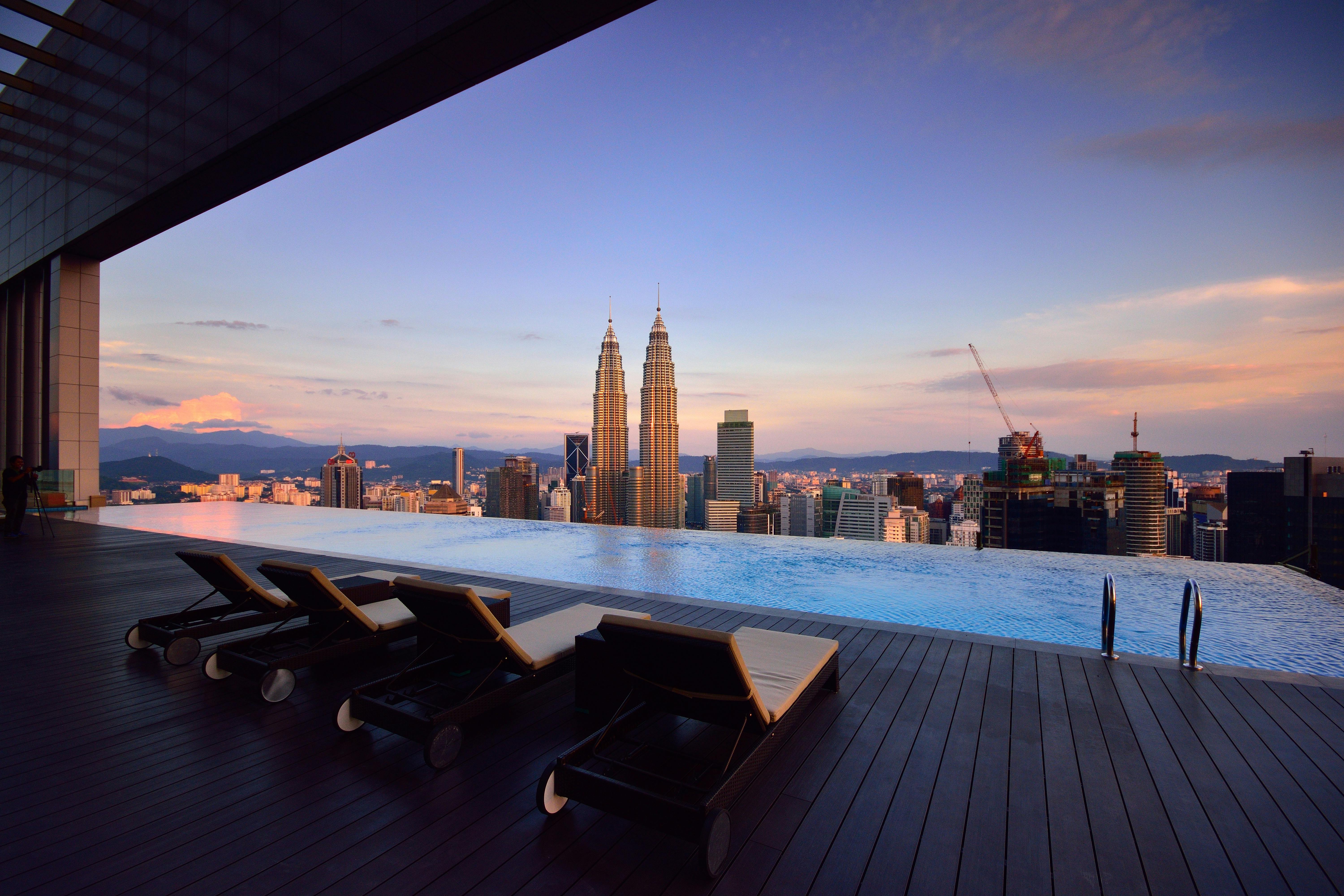 Iconic luxury hotel exterior — premium hotel reservations — ELITE Concierge